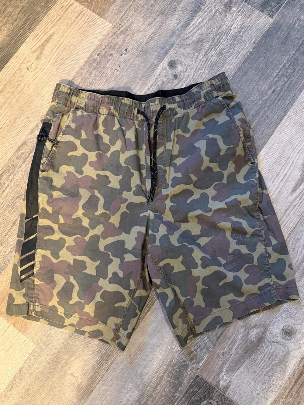 AEO Camo Drawstring Athletic Shorts
